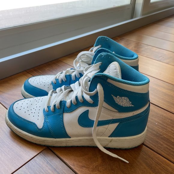 Air Jordan 1 Retro High OG BG 'UNC' US Youth 7 - Picture 2 of 7